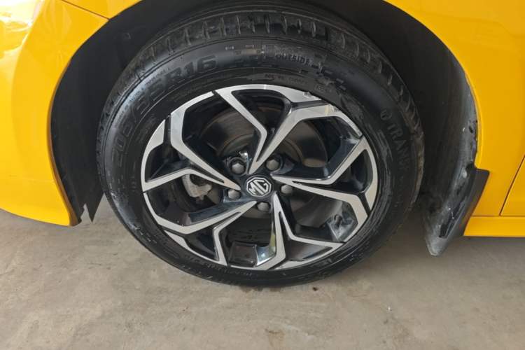Used MG 5 2021 180 DVVT CVT Youthful Style Edition Left Front Wheel Hub