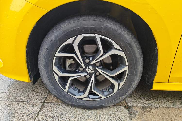 Used MG 5 2021 180 DVVT CVT Youth Luxury Edition Left Front Wheel Hub