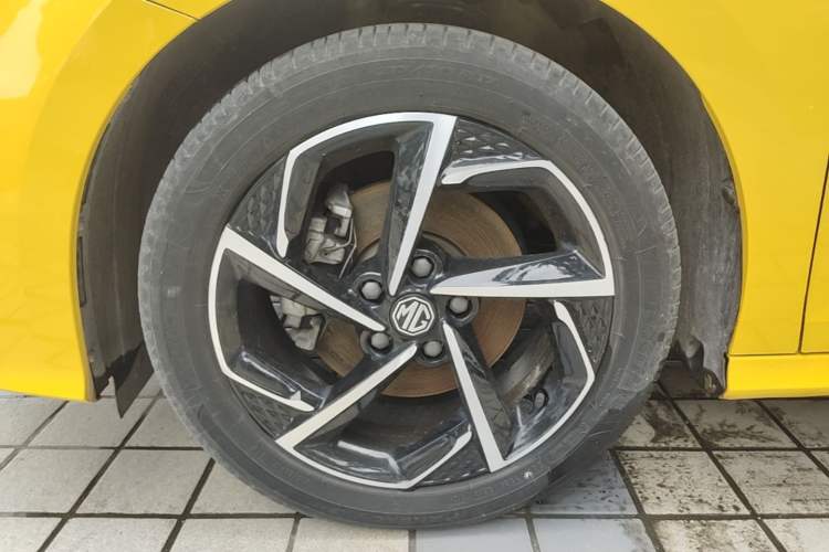 Used MG 5 2021 300TGI DCT Elegant Luxury Edition Left Front Wheel Hub