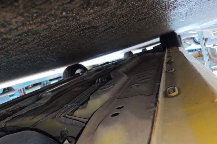 Used MG 5 2021 180 DVVT CVT Youth Luxury Edition Left Side Sill