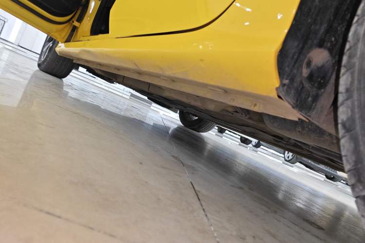 Used MG 5 2021 180 DVVT CVT Youth Luxury Edition Left Side Sill