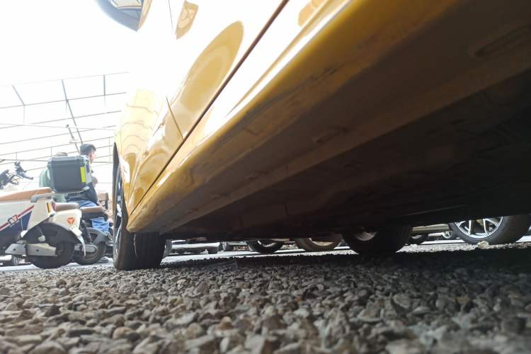 Used MG 5 2021 180 DVVT Manual Youth Luxury Edition Left Side Sill