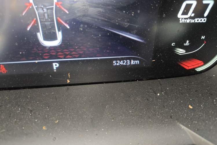 Used MG 5 2021 Revised 300TGI DCT Qingshè Luxurious Enjoyment Edition Odometer Close Up