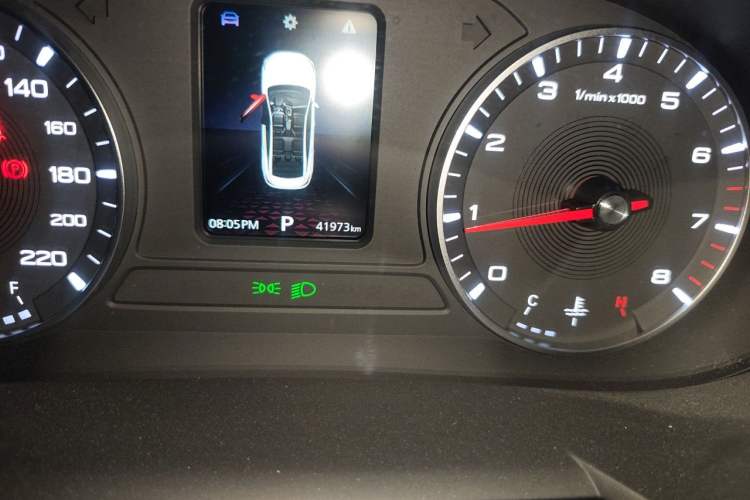 Used MG 5 2021 180 DVVT CVT Youthful Style Edition Odometer Close Up
