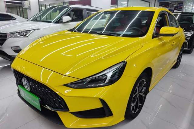 Ojetý MG 5 2021 Revised Version 180 DVVT CVT Youth Luxury Edition