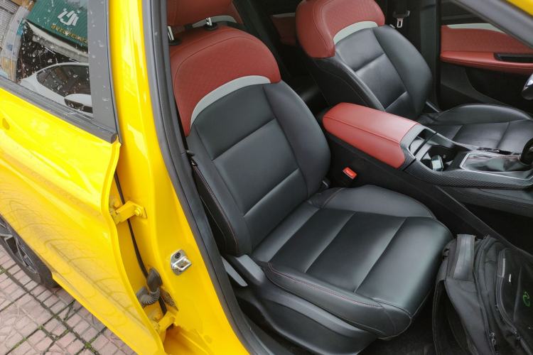 Used MG 5 2021 Revised Version 180 DVVT CVT Youth Luxury Edition Right Front Seat