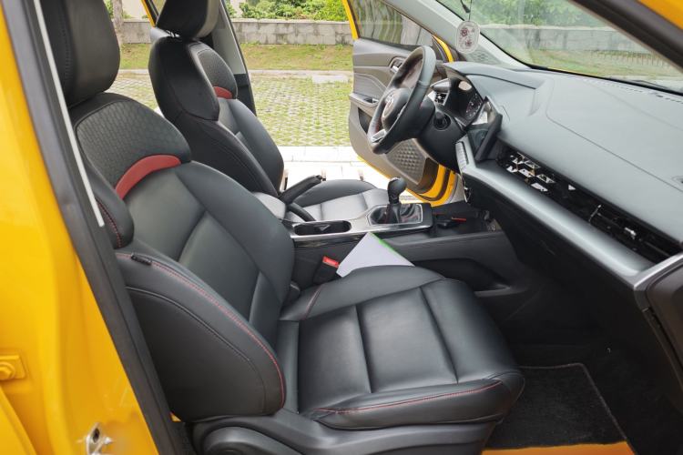 Used MG 5 2021 180 DVVT Manual Youth Luxury Edition Right Front Seat