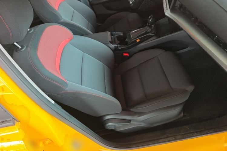 Used MG 5 2021 180 DVVT CVT Youthful Style Edition Right Front Seat