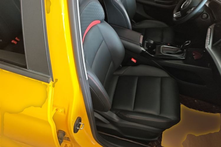 Used MG 5 2021 180 DVVT CVT Youthful Style Edition Right Front Seat