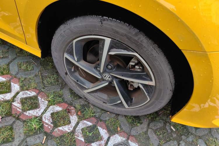 Used MG 5 2021 300TGI DCT Elegant Luxury Edition Right Front Wheel Hub