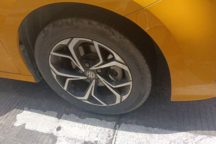 Used MG 5 2021 180 DVVT CVT Youth Luxury Edition Right Front Wheel Hub