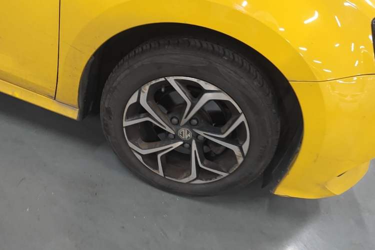 Used MG 5 2021 180 DVVT CVT Youth Luxury Edition Right Front Wheel Hub