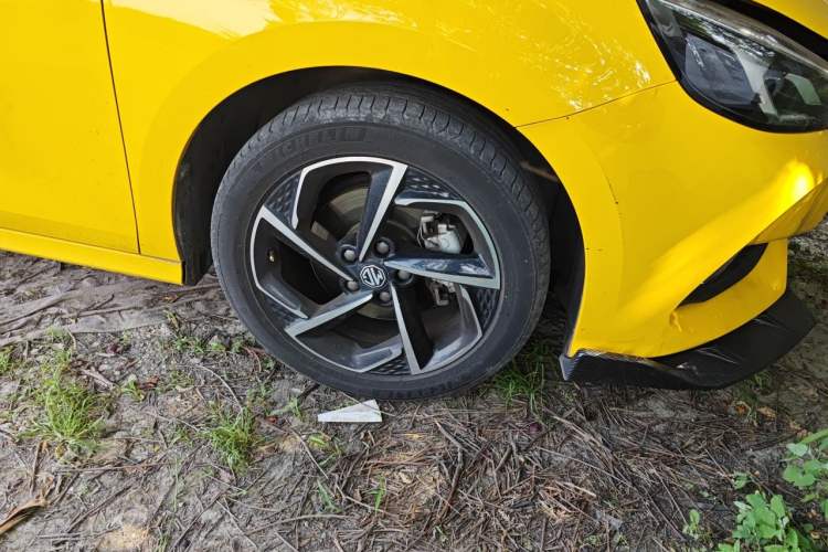 Used MG 5 2021 300TGI DCT Elegant Luxury Edition Right Front Wheel Hub