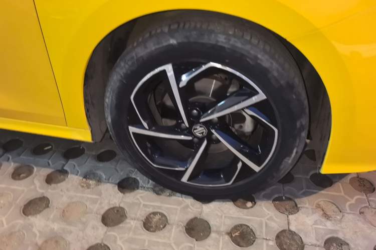 Used MG 5 2021 300TGI DCT Luxury Flagship Edition Right Front Wheel Hub
