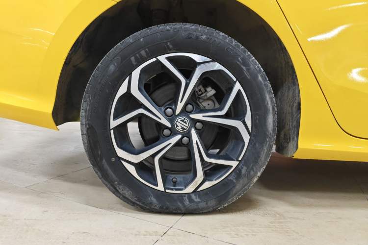 Used MG 5 2021 180 DVVT CVT Youth Luxury Edition Right Rear Wheel Hub