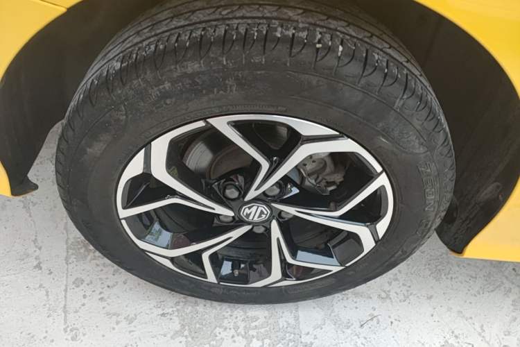 Used MG 5 2021 180 DVVT CVT Youth Luxury Edition Right Rear Wheel Hub