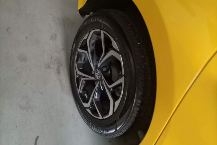 Used MG 5 2021 Revised Version 180 DVVT CVT Youth Luxury Edition Right Rear Wheel Hub
