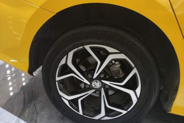 Used MG 5 2021 Revised Version 180 DVVT CVT Youth Luxury Edition Right Rear Wheel Hub