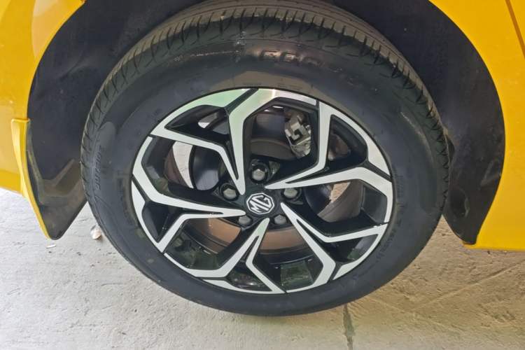 Used MG 5 2021 Revised Version 180 DVVT CVT Youth Luxury Edition Right Rear Wheel Hub