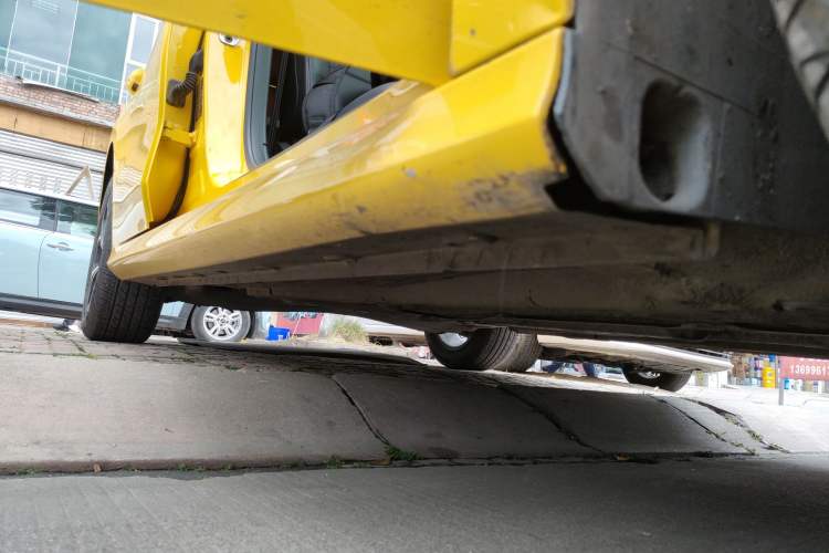 Used MG 5 2021 Revised Version 180 DVVT CVT Youth Luxury Edition Right Side Sill