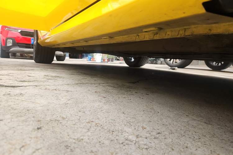 Used MG 5 2021 300TGI DCT Elegant Luxury Edition Right Side Sill