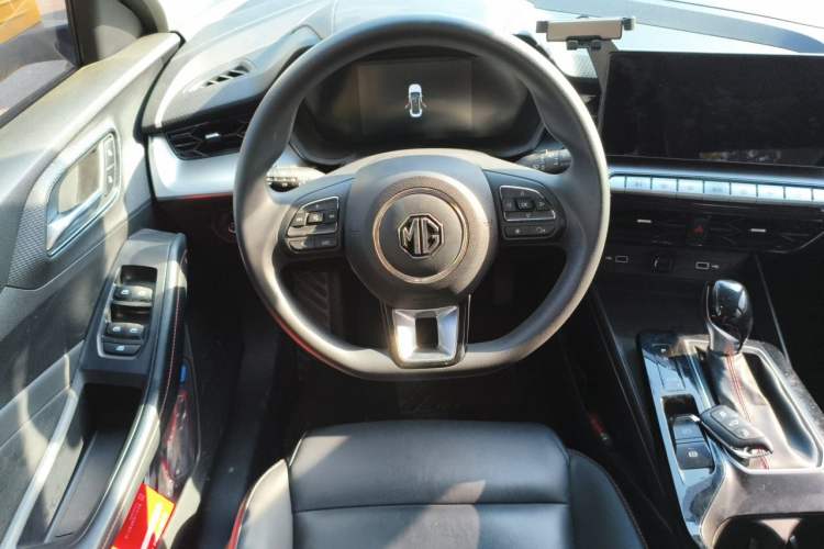 Used MG 5 2021 180 DVVT CVT Youth Luxury Edition Steering Wheel