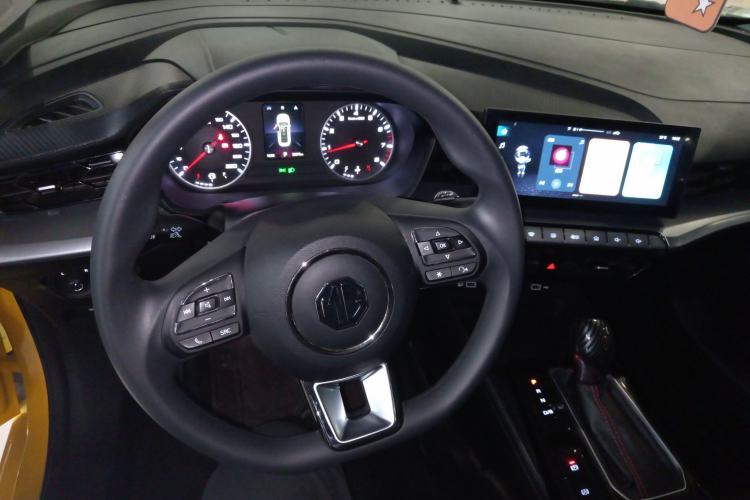 Used MG 5 2021 180 DVVT CVT Youthful Style Edition Steering Wheel