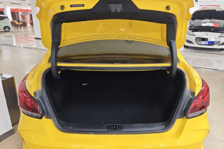 Used MG 5 2021 180 DVVT CVT Youth Luxury Edition Trunk