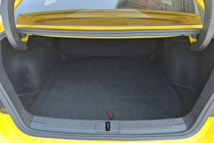 Used MG 5 2021 Revised Version 180 DVVT CVT Youth Luxury Edition Trunk
