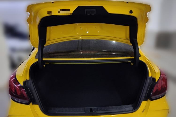Used MG 5 2021 180 DVVT CVT Youth Luxury Edition Trunk