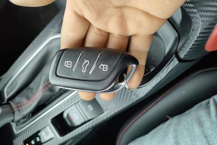 Used MG 5 2021 Revised Version 180 DVVT CVT Youth Luxury Edition Vehicle Key