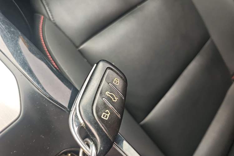Used MG 5 2021 300TGI DCT Elegant Luxury Edition Vehicle Key