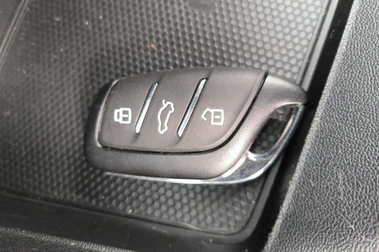 Used MG 5 2021 180 DVVT CVT Youth Luxury Edition Vehicle Key