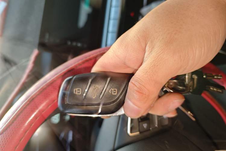Used MG 5 2021 180 DVVT CVT Youth Luxury Edition Vehicle Key