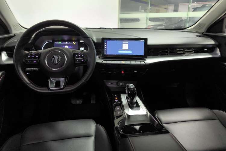 Used MG 5 2022 300TGI DCT Chao Yue Luxury Edition Center Console