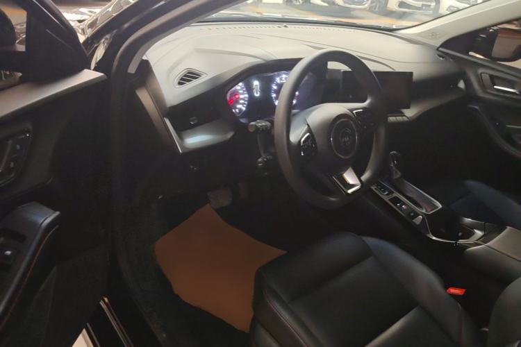 Used MG 5 2022 180 DVVT CVT Youth Style Edition Driver Seat