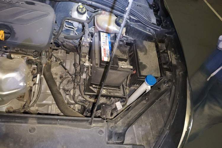 Used MG 5 2022 180 DVVT CVT Youth Luxury Edition Engine Bay Left
