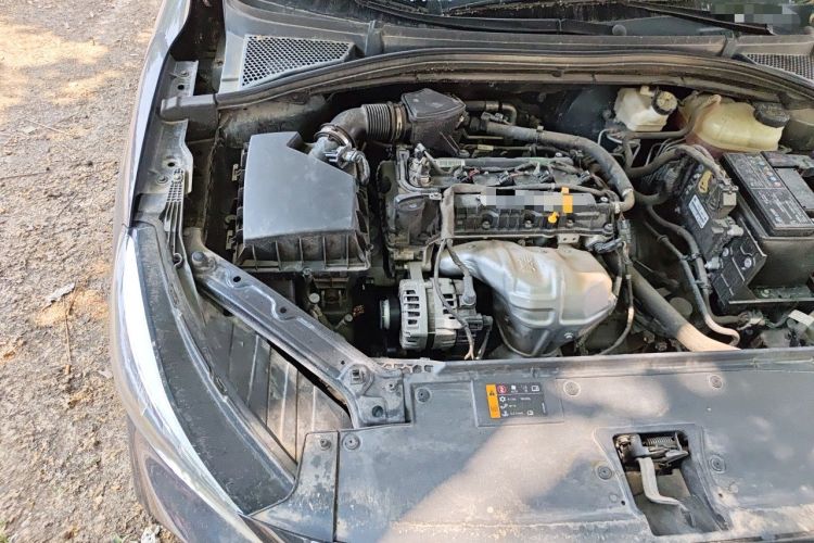Used MG 5 2022 180 DVVT CVT Youth Luxury Edition Engine Bay Right