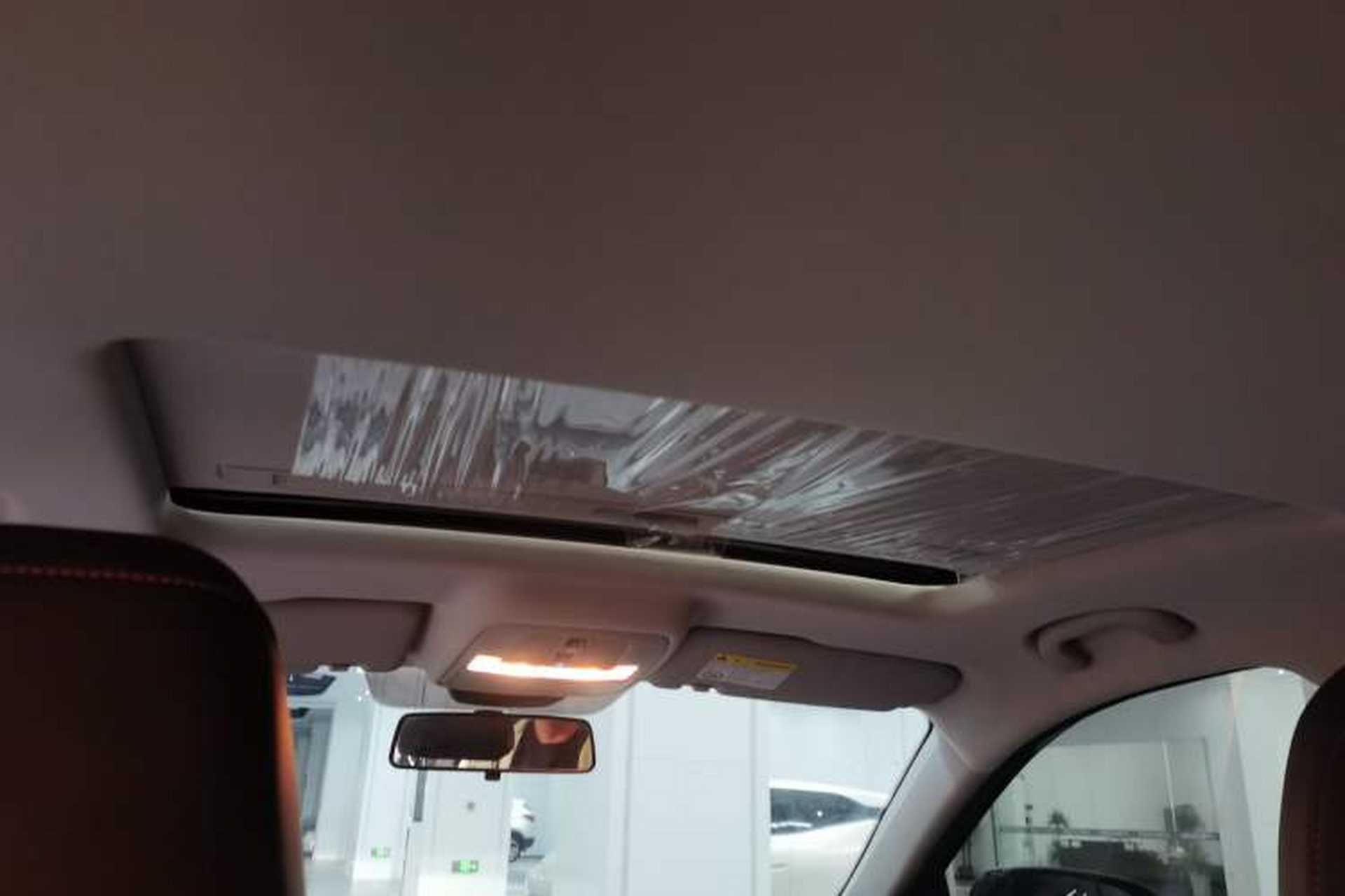 Used MG 5 2022 300TGI DCT Chao Yue Luxury Edition Headliner