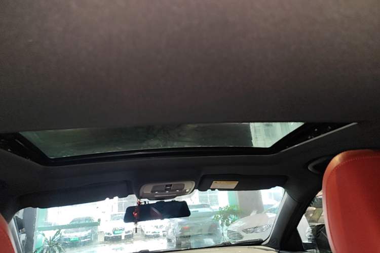 Used MG 5 2022 300TGI DCT Chao Yue Luxury Edition Headliner