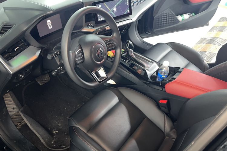 Used MG 5 2022 180 DVVT CVT Youth Luxury Edition Interior 1