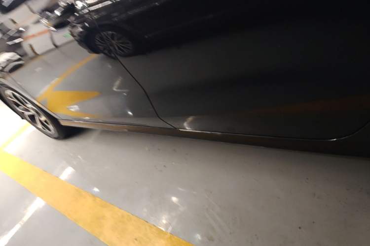 Used MG 5 2022 180 DVVT CVT Youth Style Edition Left Side Sill