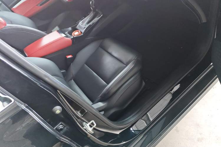 Used MG 5 2022 180 DVVT CVT Youth Flagship Edition Right Front Seat
