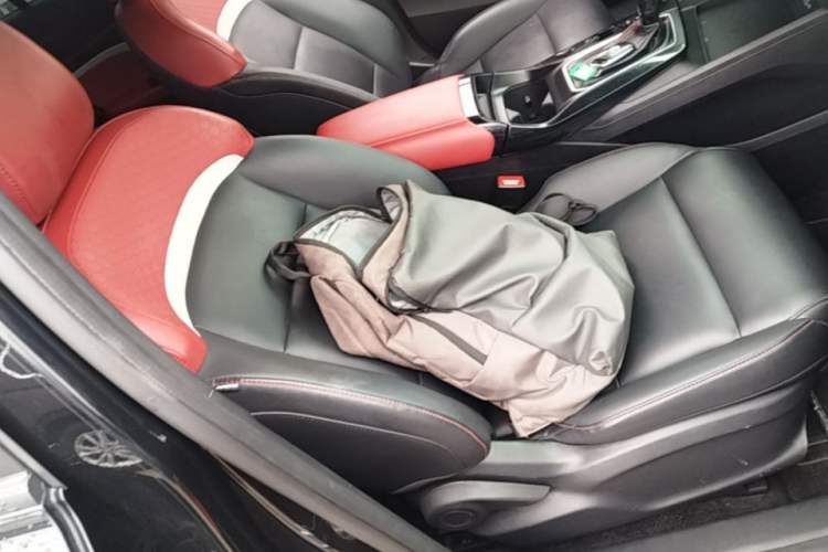 Used MG 5 2022 180 DVVT CVT Youth Luxury Edition Right Front Seat