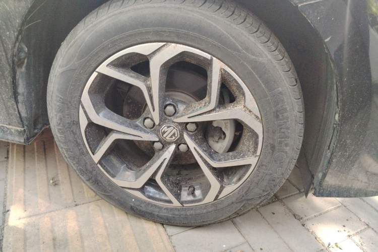 Used MG 5 2022 180 DVVT CVT Youth Luxury Edition Right Front Wheel Hub