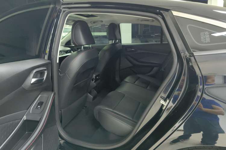 Used MG 5 2022 300TGI DCT Chao Yue Luxury Edition Right Rear Seat