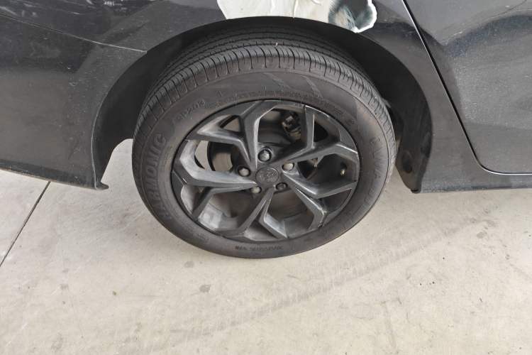 Used MG 5 2022 180 DVVT CVT Youth Flagship Edition Right Rear Wheel Hub