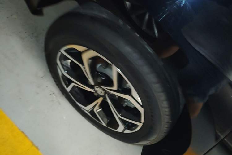 Used MG 5 2022 180 DVVT CVT Youth Style Edition Right Rear Wheel Hub