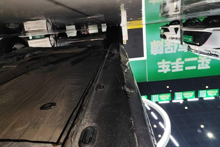 Used MG 5 2022 300TGI DCT Chao Yue Luxury Edition Right Side Sill