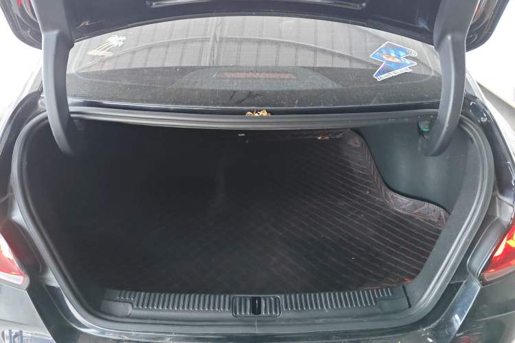 Used MG 5 2022 180 DVVT CVT Youth Flagship Edition Trunk